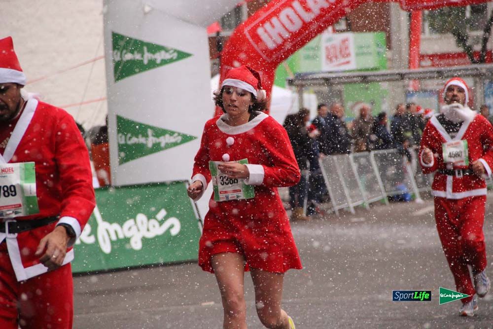 Galería de la Carrera de Papá Noel, ambiente, salida y entra en meta hasta el minuto 25