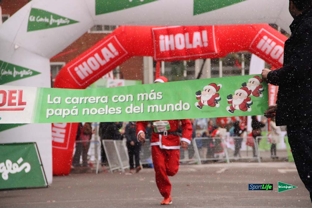 Galería de la Carrera de Papá Noel, ambiente, salida y entra en meta hasta el minuto 25