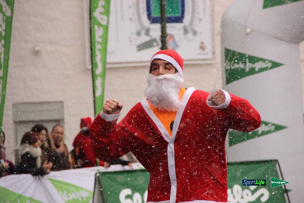 Galería de la Carrera de Papá Noel, ambiente, salida y entra en meta hasta el minuto 25