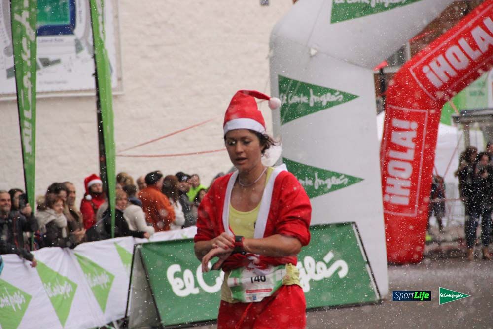 Galería de la Carrera de Papá Noel, ambiente, salida y entra en meta hasta el minuto 25