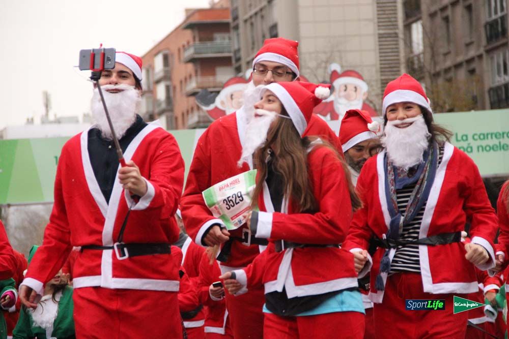 Galería de la Carrera de Papá Noel, ambiente, salida y entra en meta hasta el minuto 25