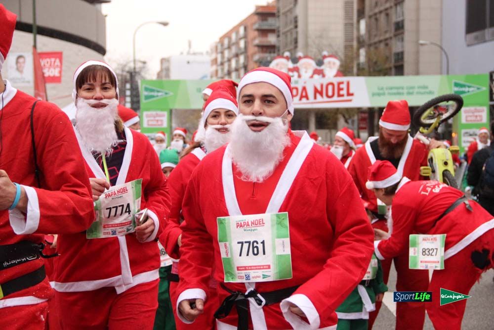 Galería de la Carrera de Papá Noel, ambiente, salida y entra en meta hasta el minuto 25