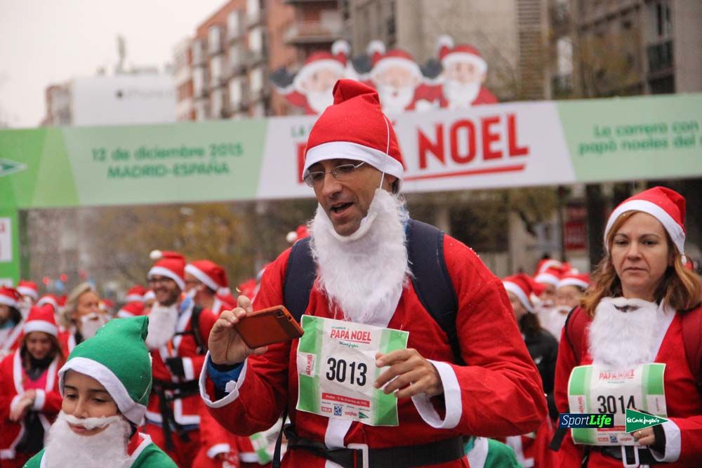 Galería de la Carrera de Papá Noel, ambiente, salida y entra en meta hasta el minuto 25