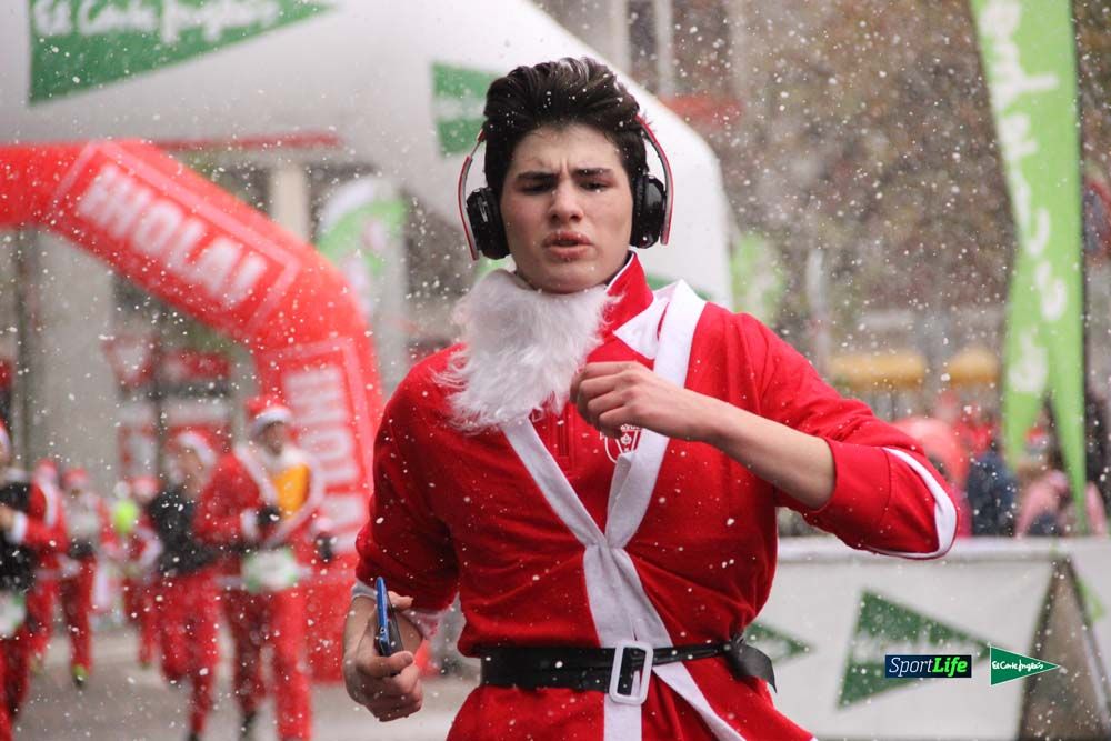Galería de la Carrera de Papá Noel, ambiente, salida y entra en meta hasta el minuto 25
