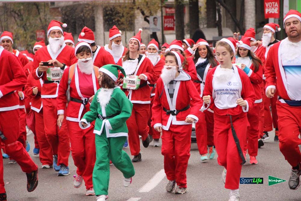 Galería de la Carrera de Papá Noel, ambiente, salida y entra en meta hasta el minuto 25