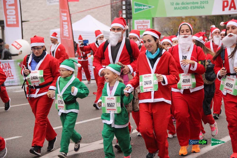 Galería de la Carrera de Papá Noel, ambiente, salida y entra en meta hasta el minuto 25
