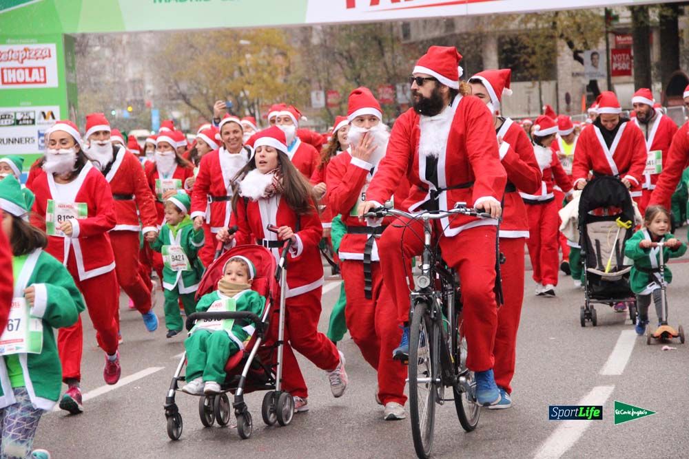 Galería de la Carrera de Papá Noel, ambiente, salida y entra en meta hasta el minuto 25