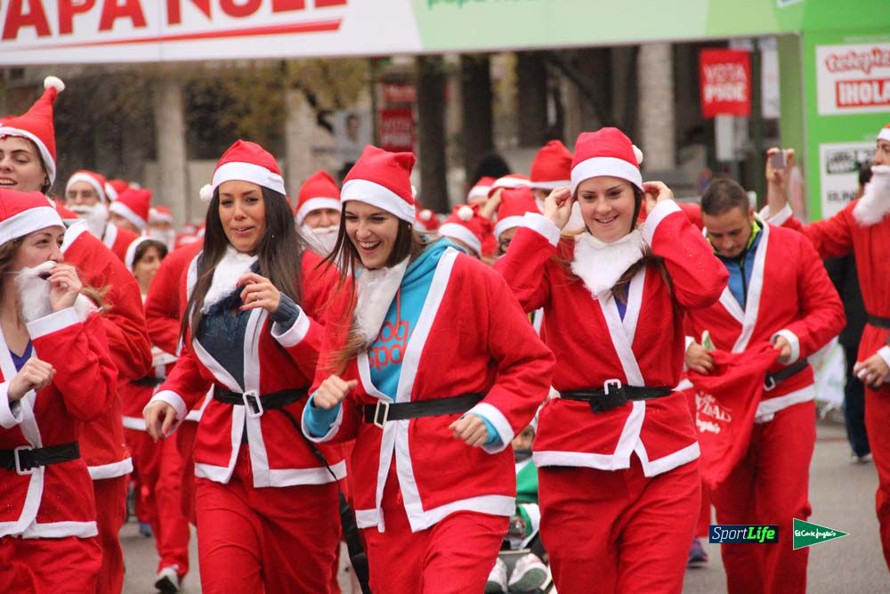 Galería de la Carrera de Papá Noel, ambiente, salida y entra en meta hasta el minuto 25
