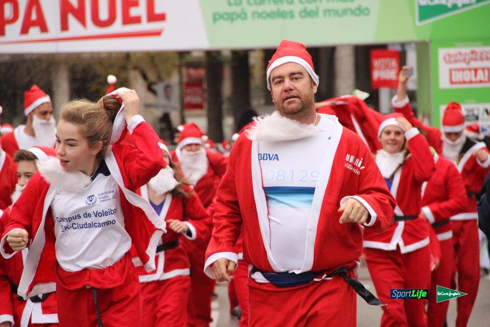 Galería de la Carrera de Papá Noel, ambiente, salida y entra en meta hasta el minuto 25