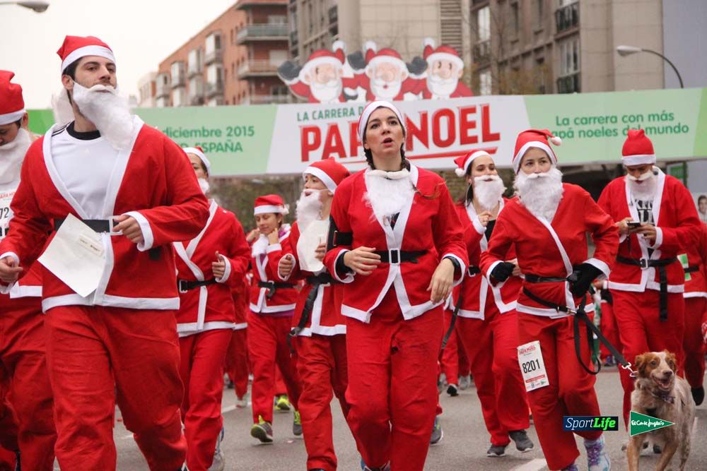 Galería de la Carrera de Papá Noel, ambiente, salida y entra en meta hasta el minuto 25