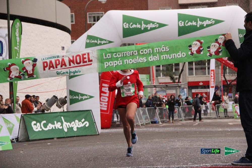 Galería de la Carrera de Papá Noel, ambiente, salida y entra en meta hasta el minuto 25