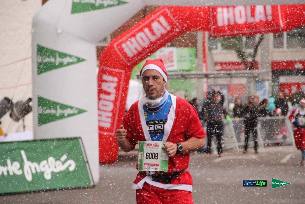 Galería de la Carrera de Papá Noel, ambiente, salida y entra en meta hasta el minuto 25