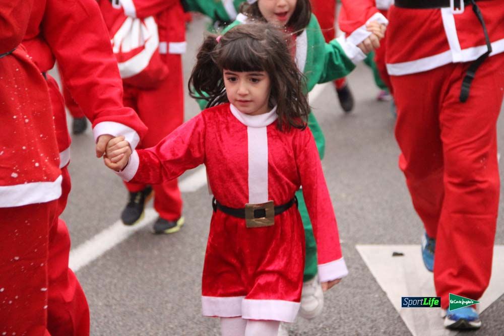 Galería de la Carrera de Papá Noel, ambiente, salida y entra en meta hasta el minuto 25