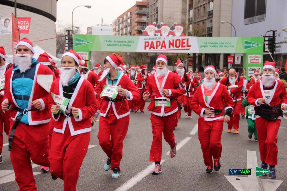 Galería de la Carrera de Papá Noel, ambiente, salida y entra en meta hasta el minuto 25