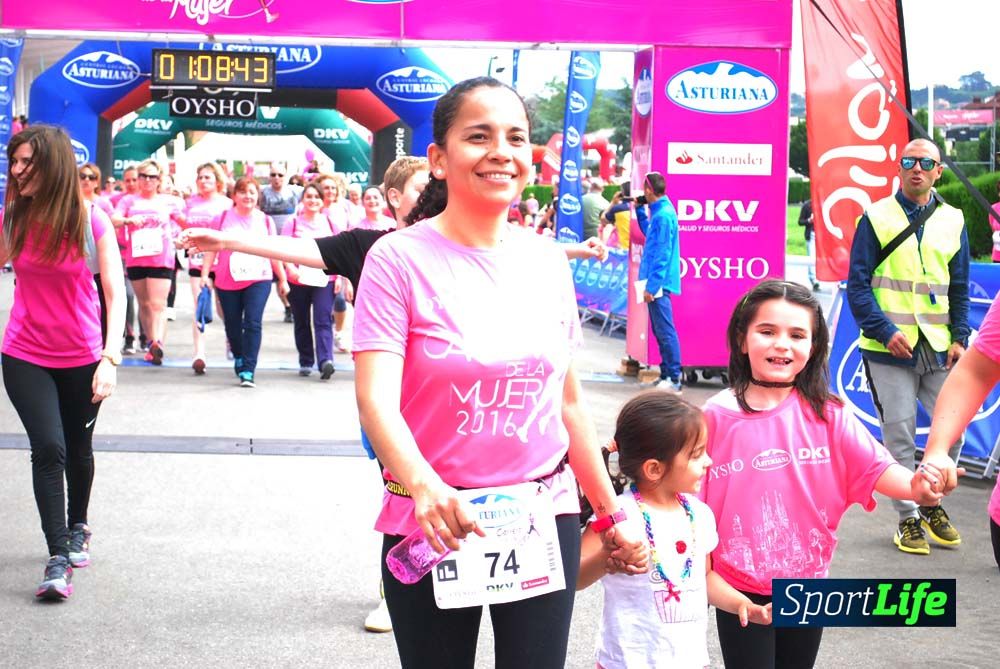 Carrera de la Mujer Gijón meta 6 (de 1h 01 a 1h 10)