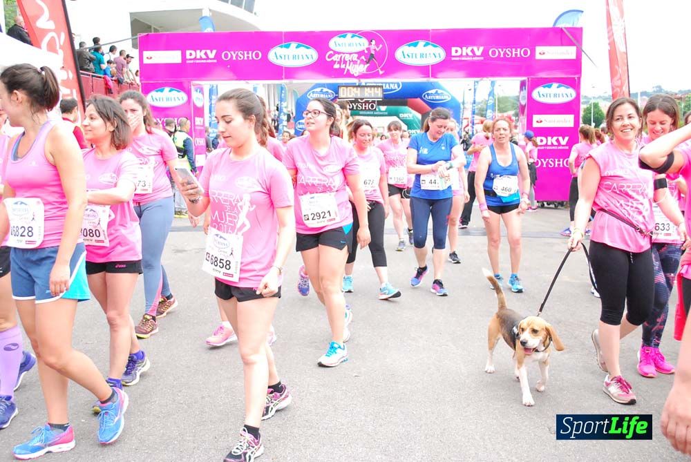 Carrera de la Mujer de Gijón meta 3 (de 41:44 a 45:40))
