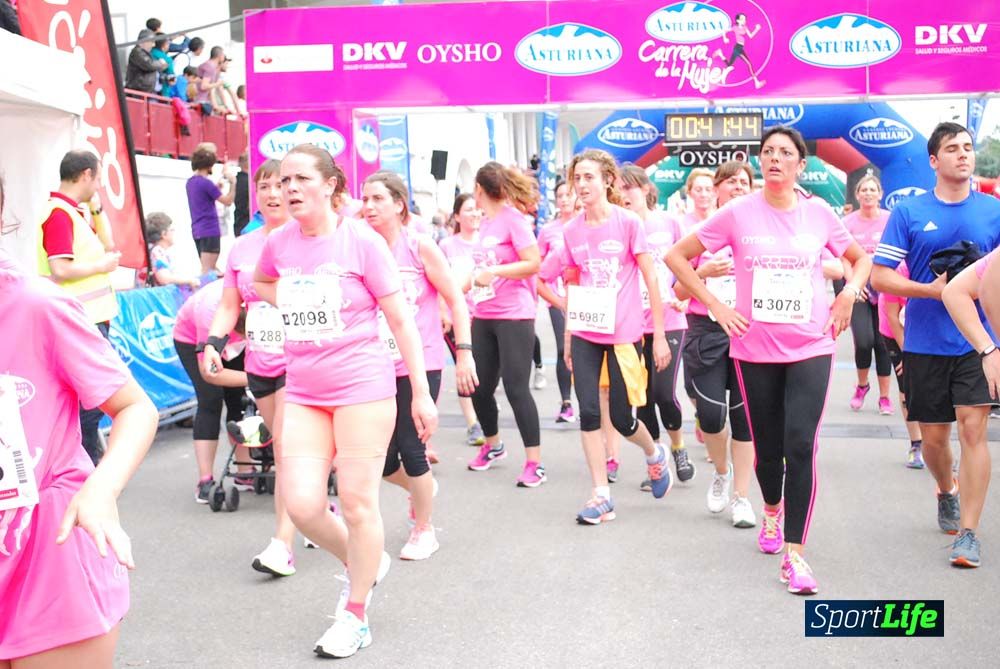 Carrera de la Mujer de Gijón meta 3 (de 41:44 a 45:40))