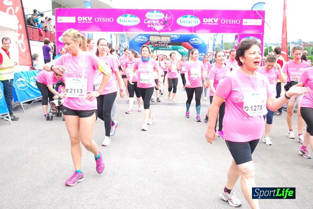 Carrera de la Mujer de Gijón meta 3 (de 41:44 a 45:40))
