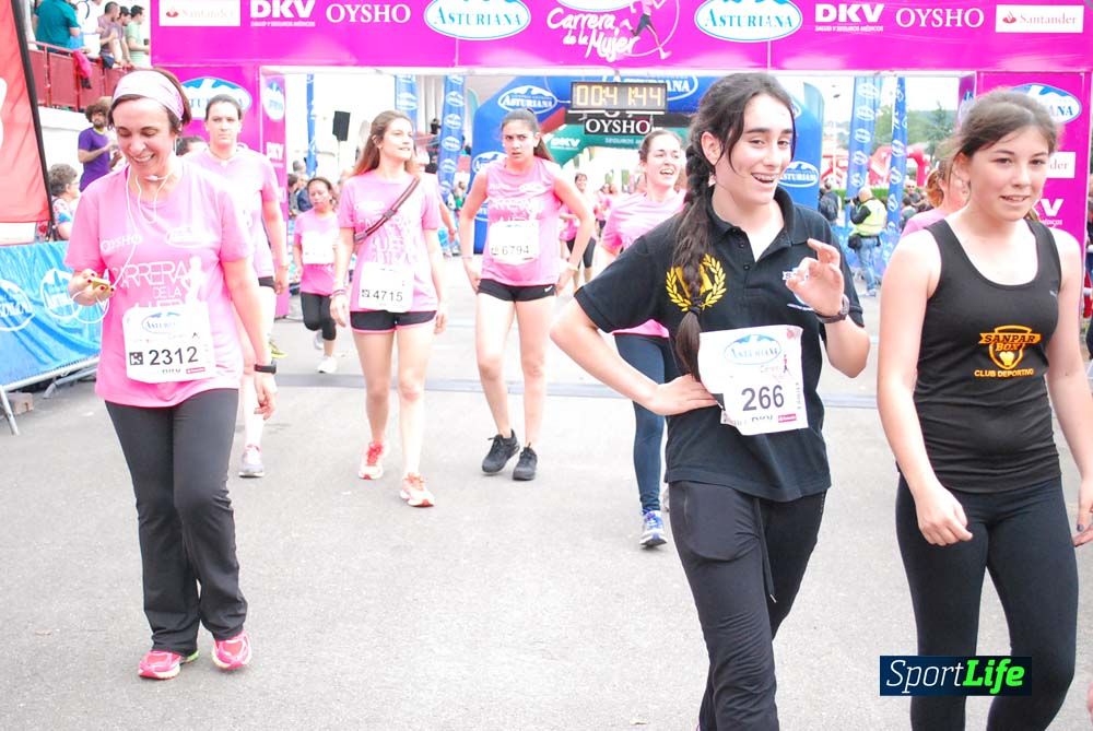Carrera de la Mujer de Gijón meta 3 (de 41:44 a 45:40))