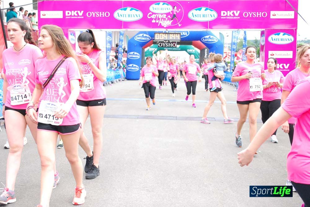 Carrera de la Mujer de Gijón meta 3 (de 41:44 a 45:40))
