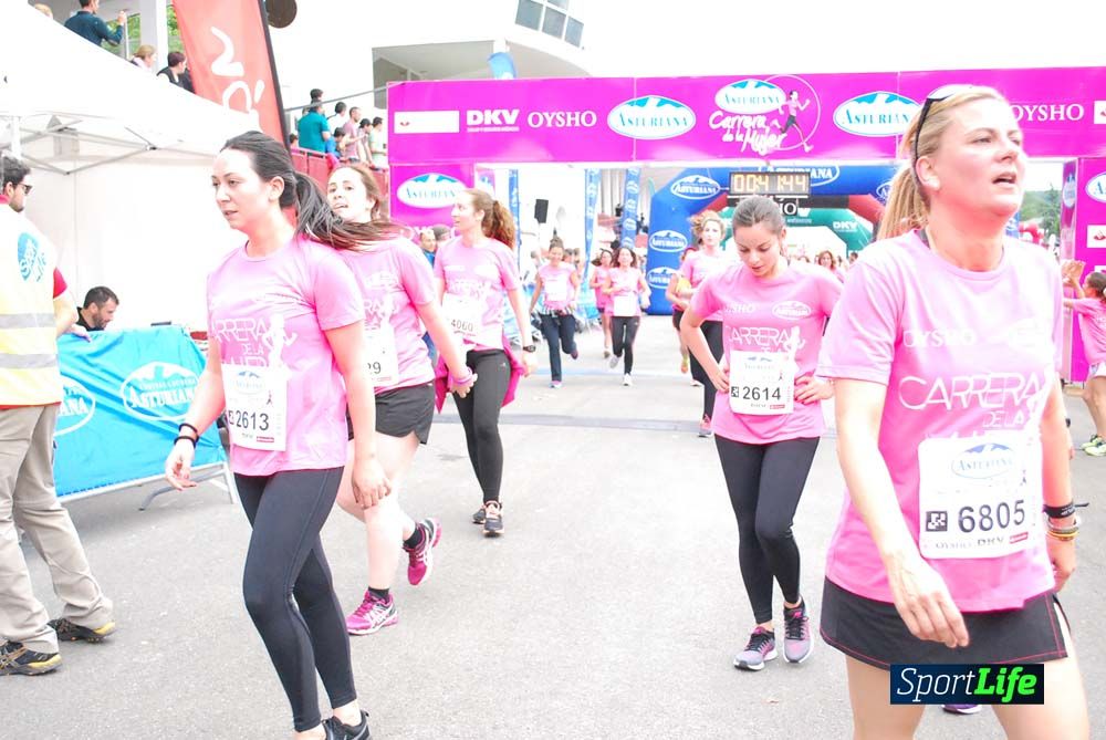 Carrera de la Mujer de Gijón meta 3 (de 41:44 a 45:40))