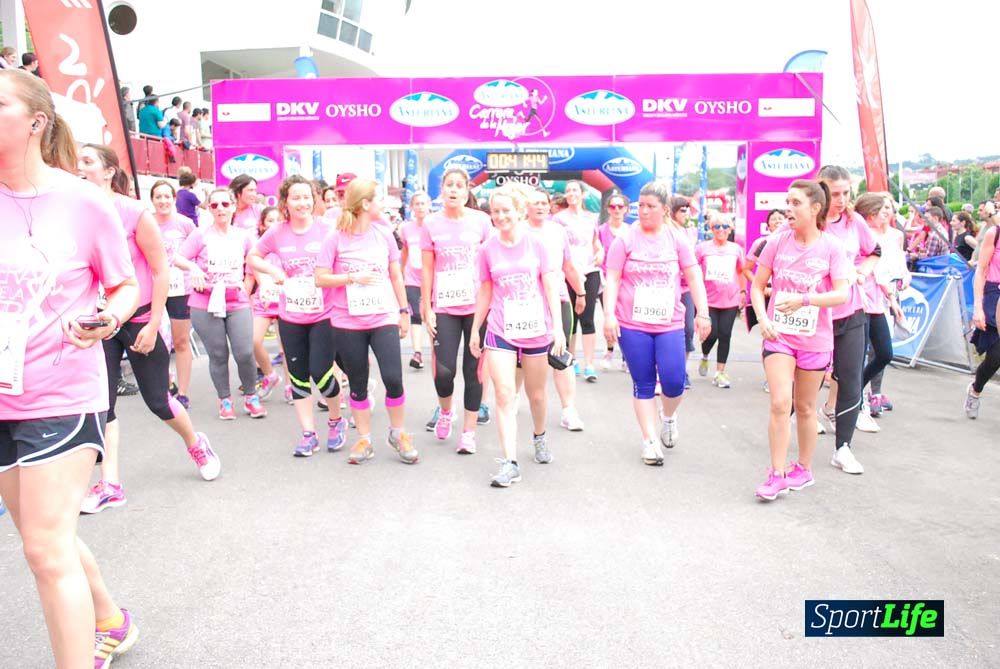Carrera de la Mujer de Gijón meta 3 (de 41:44 a 45:40))
