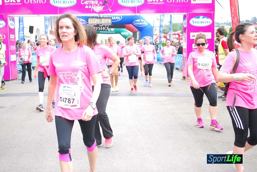 Carrera de la Mujer de Gijón meta 3 (de 41:44 a 45:40))