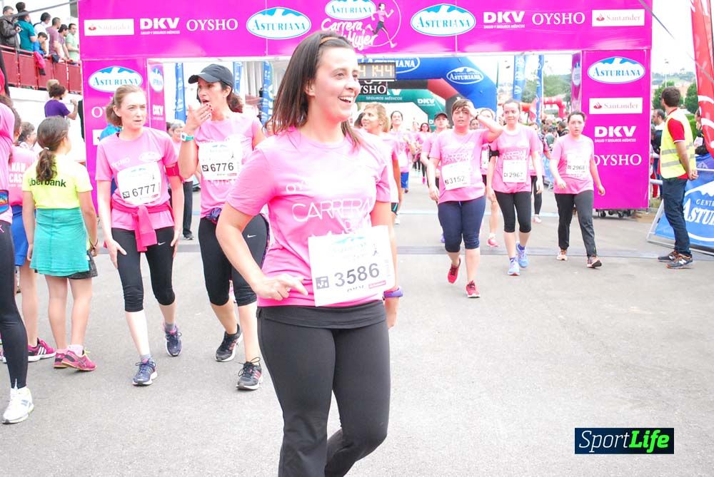 Carrera de la Mujer de Gijón meta 3 (de 41:44 a 45:40))