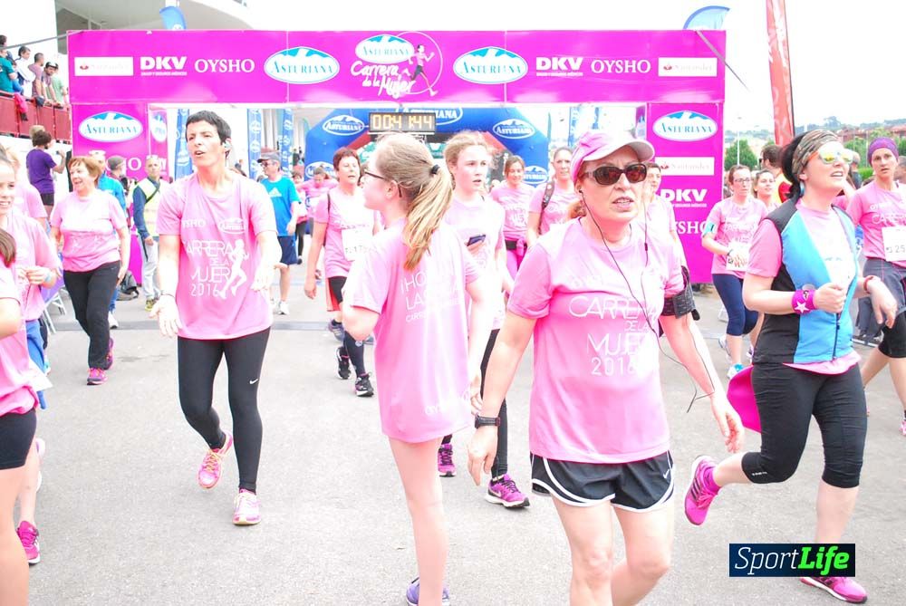 Carrera de la Mujer de Gijón meta 3 (de 41:44 a 45:40))