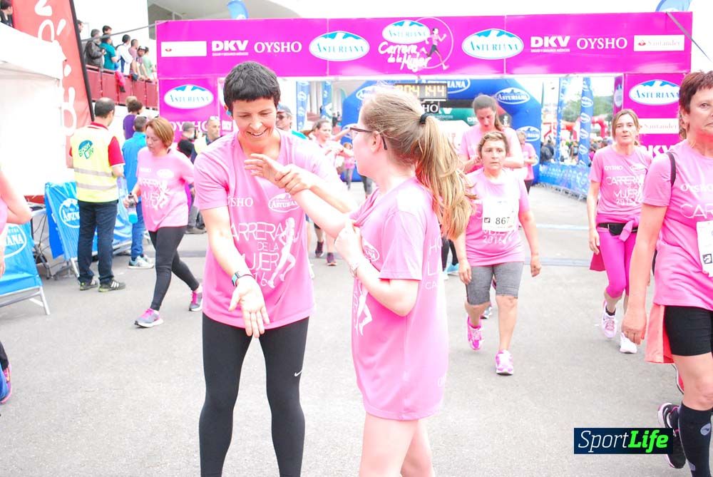 Carrera de la Mujer de Gijón meta 3 (de 41:44 a 45:40))