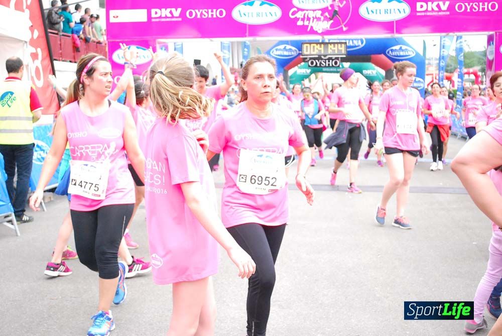 Carrera de la Mujer de Gijón meta 3 (de 41:44 a 45:40))