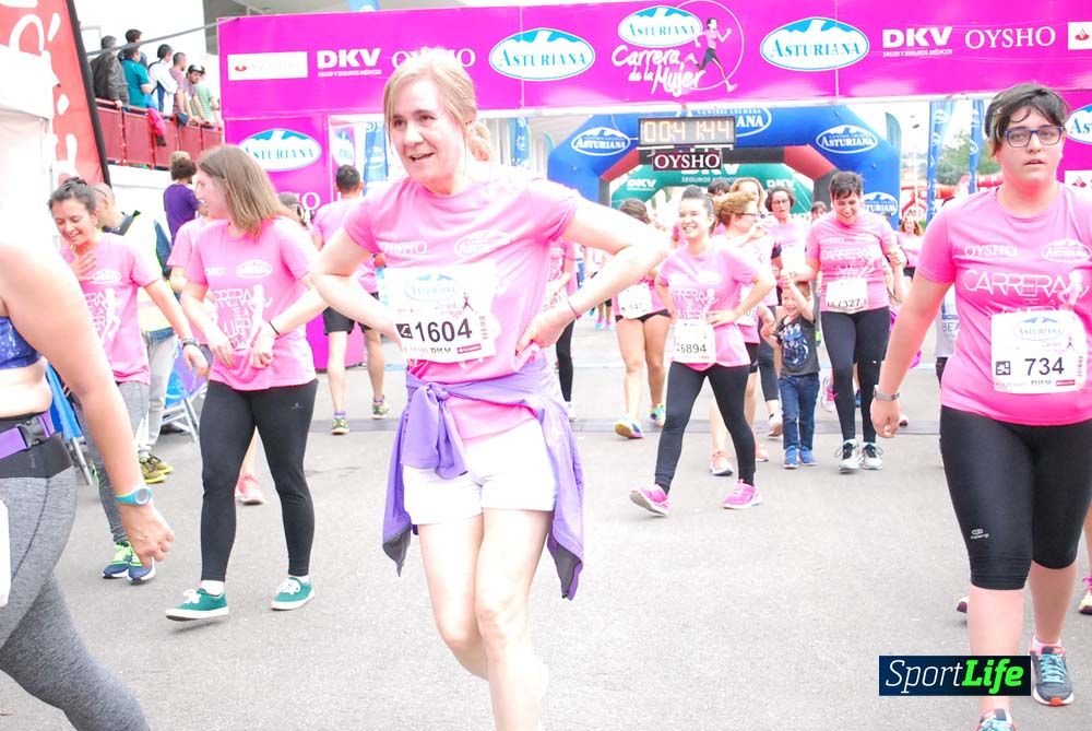 Carrera de la Mujer de Gijón meta 3 (de 41:44 a 45:40))