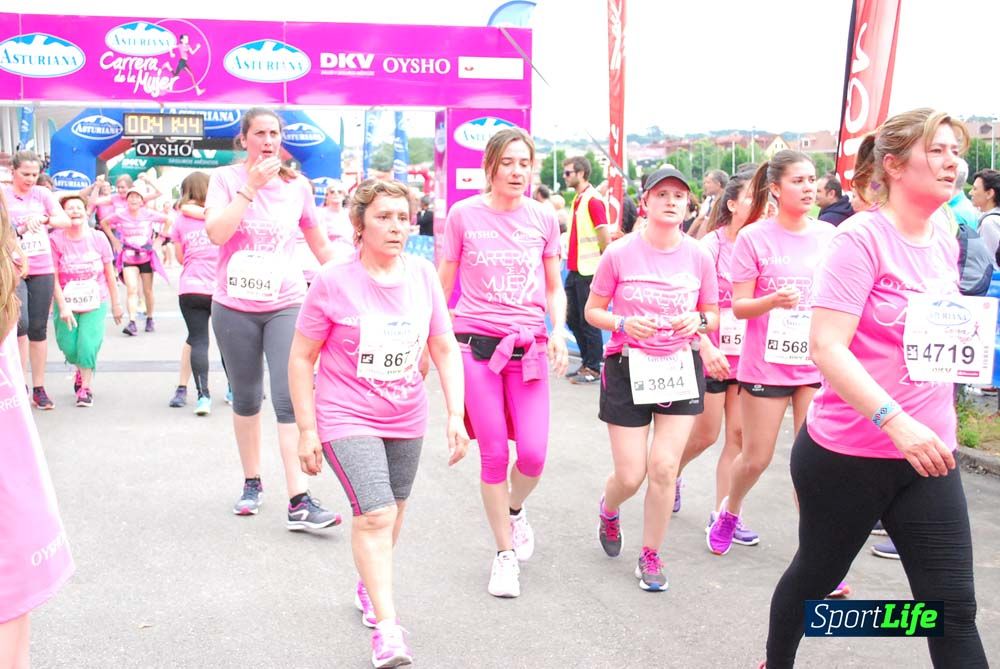 Carrera de la Mujer de Gijón meta 3 (de 41:44 a 45:40))