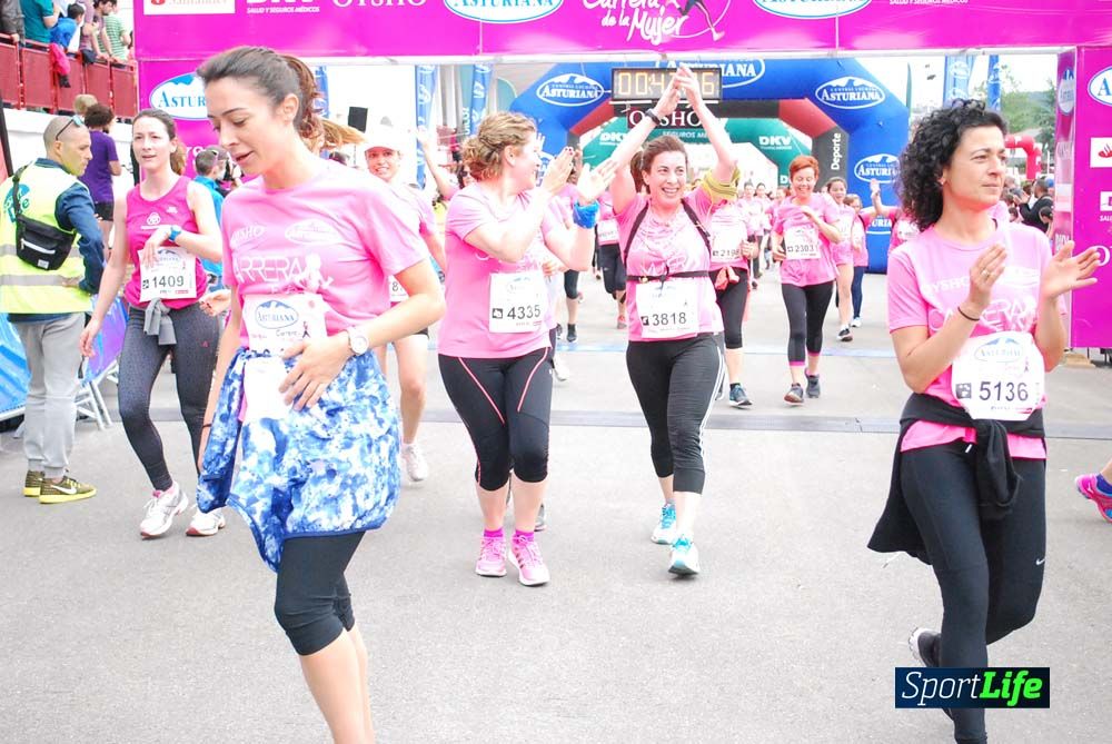 Carrera de la Mujer de Gijón meta 3 (de 41:44 a 45:40))