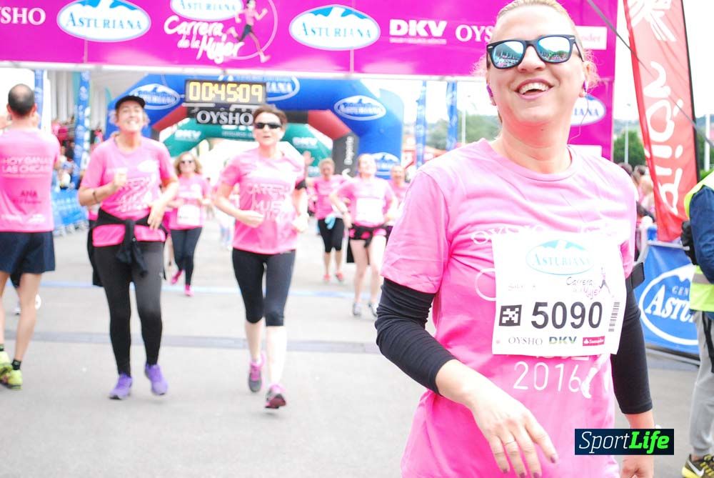 Carrera de la Mujer de Gijón meta 3 (de 41:44 a 45:40))