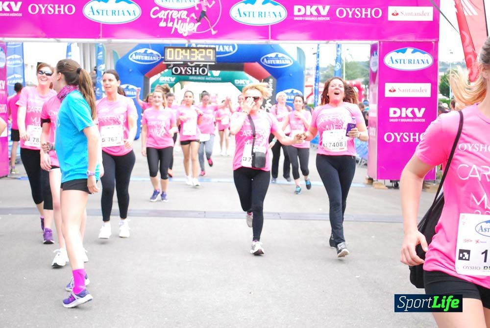 Carrera de la Mujer de Gijón meta 3 (de 41:44 a 45:40))