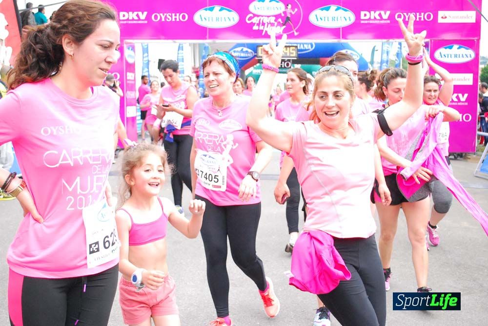 Carrera de la Mujer de Gijón meta 3 (de 41:44 a 45:40))