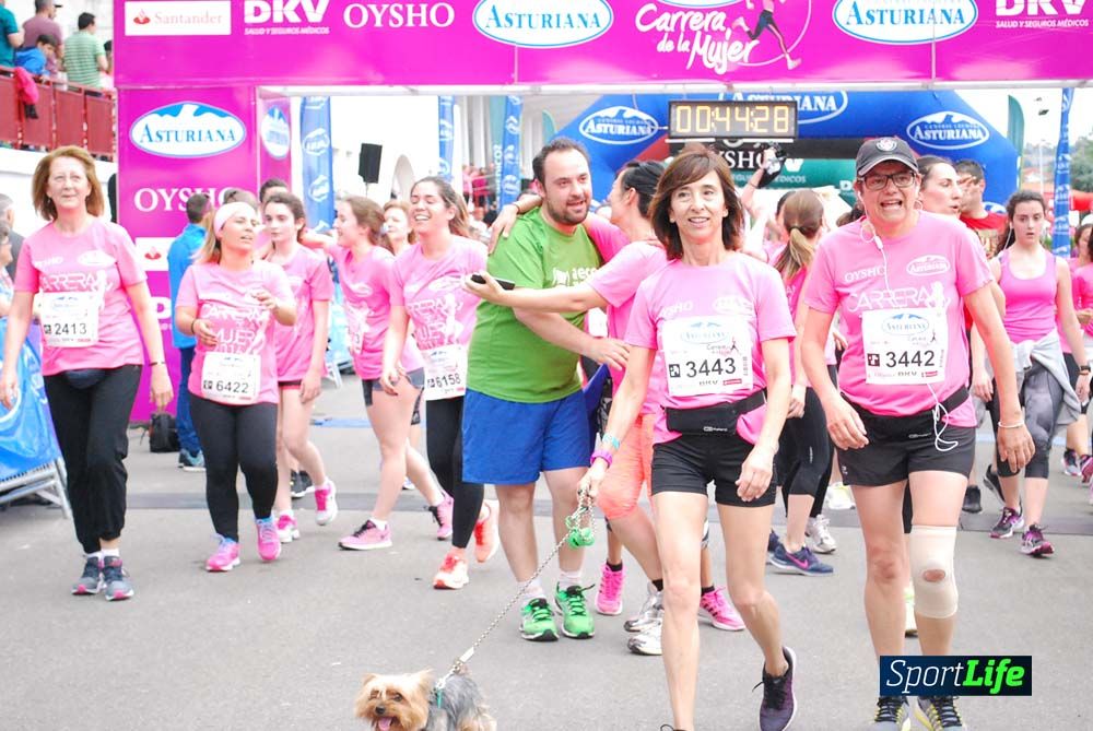 Carrera de la Mujer de Gijón meta 3 (de 41:44 a 45:40))