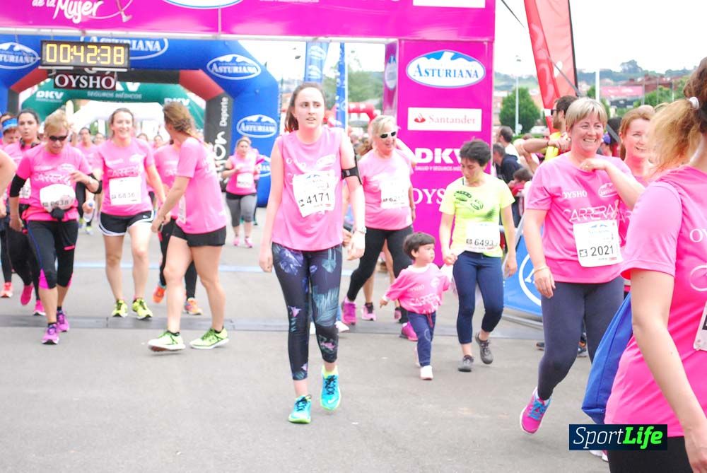 Carrera de la Mujer de Gijón meta 3 (de 41:44 a 45:40))