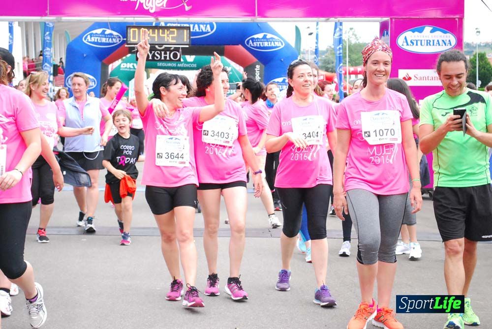 Carrera de la Mujer de Gijón meta 3 (de 41:44 a 45:40))