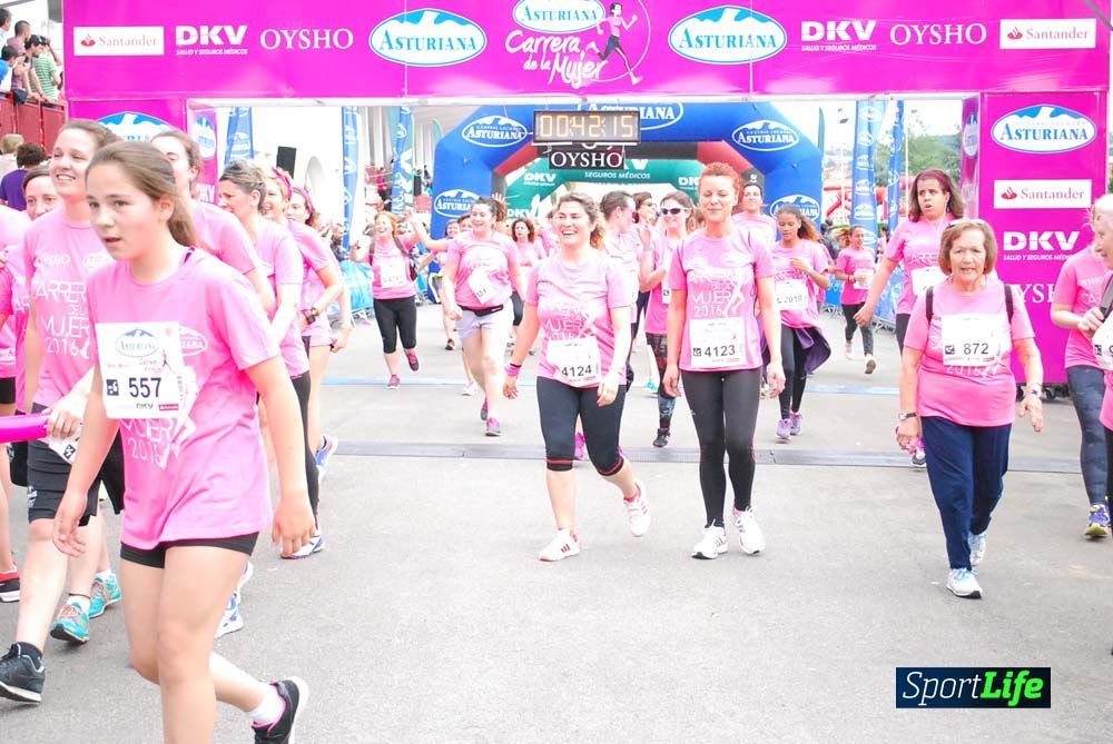 Carrera de la Mujer de Gijón meta 3 (de 41:44 a 45:40))