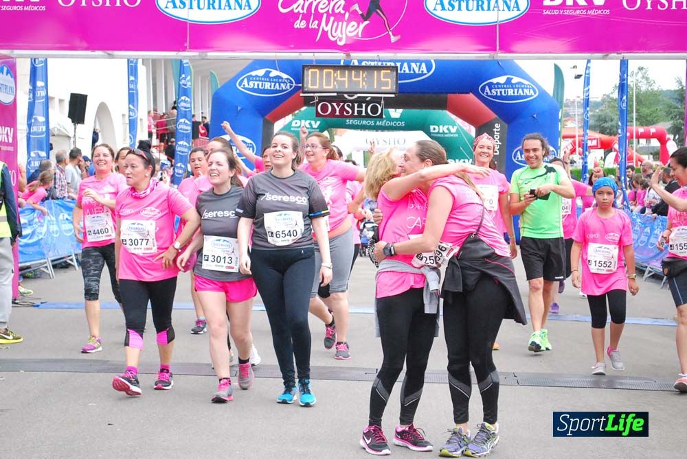 Carrera de la Mujer de Gijón meta 3 (de 41:44 a 45:40))
