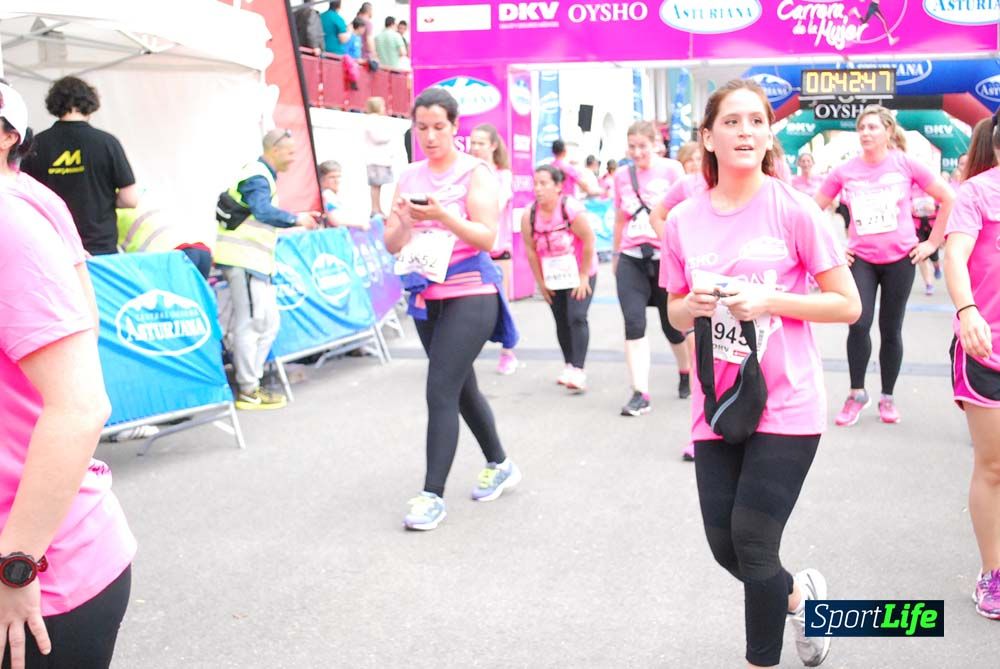 Carrera de la Mujer de Gijón meta 3 (de 41:44 a 45:40))