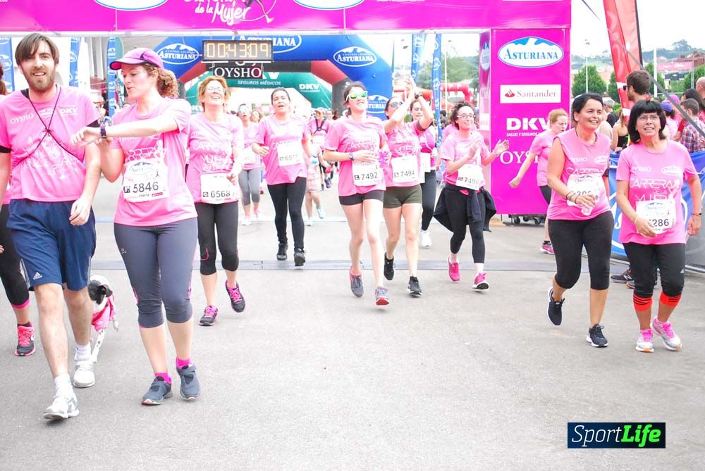 Carrera de la Mujer de Gijón meta 3 (de 41:44 a 45:40))