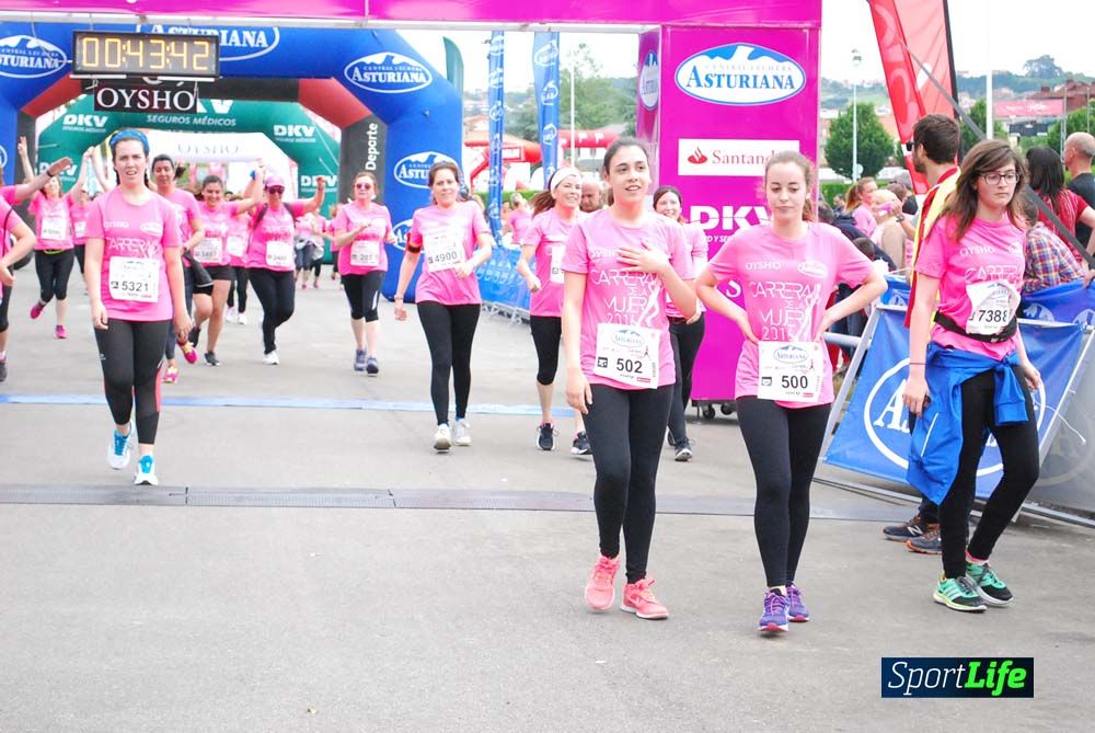 Carrera de la Mujer de Gijón meta 3 (de 41:44 a 45:40))