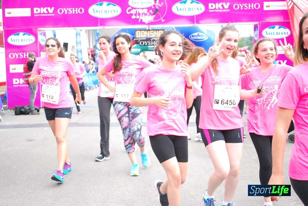 Carrera de la Mujer de Gijón meta 3 (de 41:44 a 45:40))
