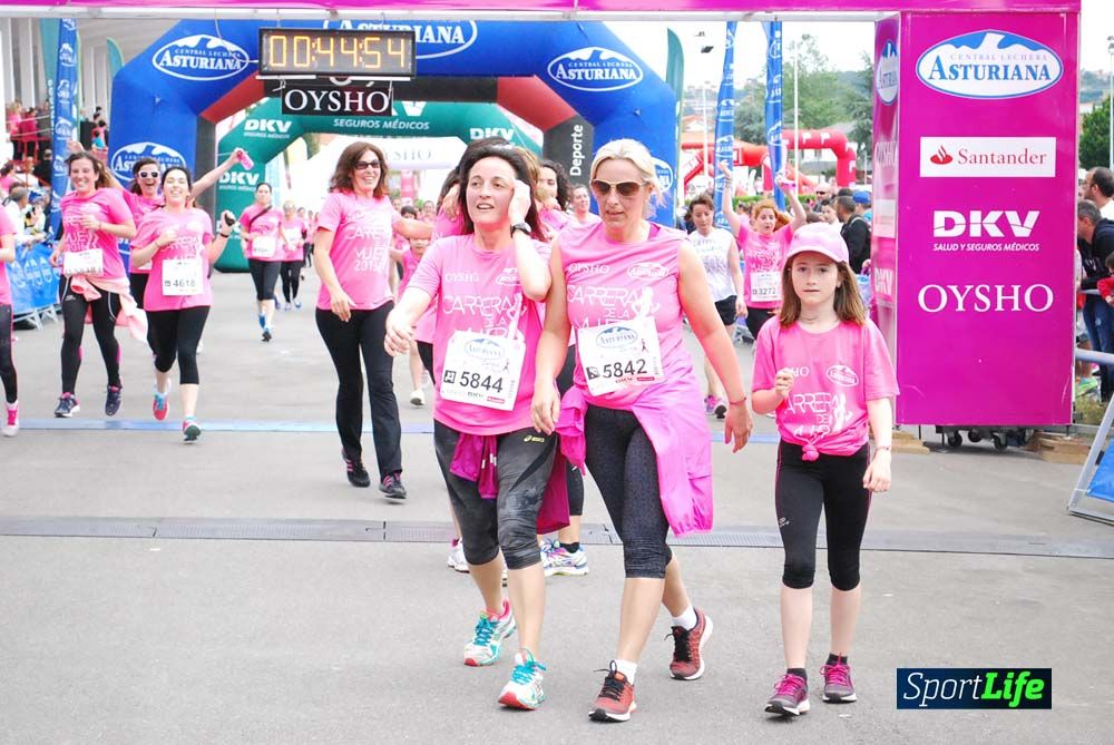 Carrera de la Mujer de Gijón meta 3 (de 41:44 a 45:40))