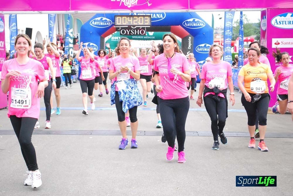 Carrera de la Mujer de Gijón meta 3 (de 41:44 a 45:40))