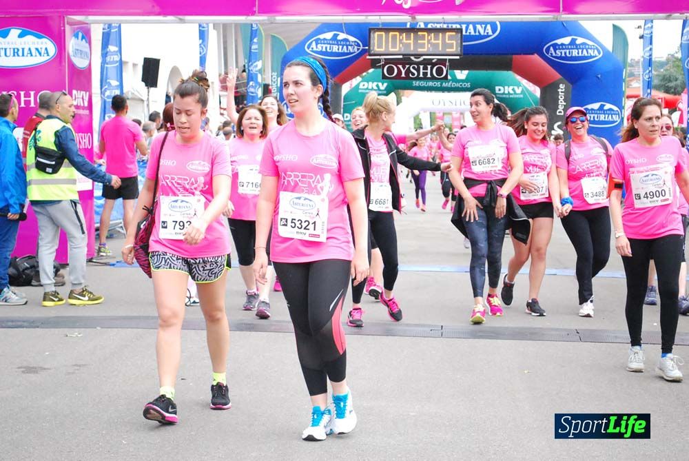 Carrera de la Mujer de Gijón meta 3 (de 41:44 a 45:40))