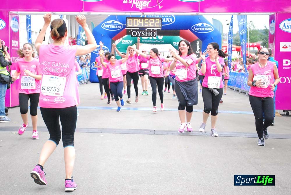 Carrera de la Mujer de Gijón meta 3 (de 41:44 a 45:40))